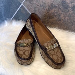 Coach Loafer “olive” size 9 B